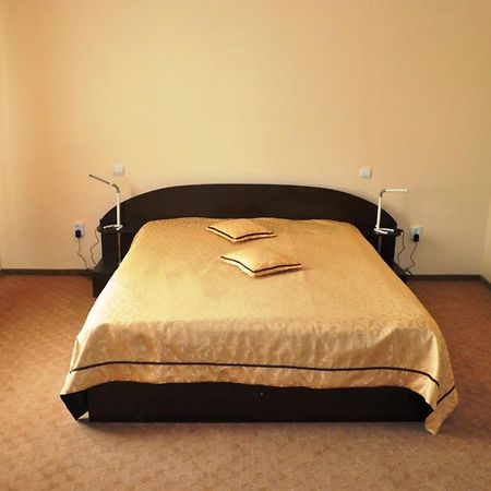 Hotel Andrei กัมปิอา ตัวร์ซิ ภายนอก รูปภาพ