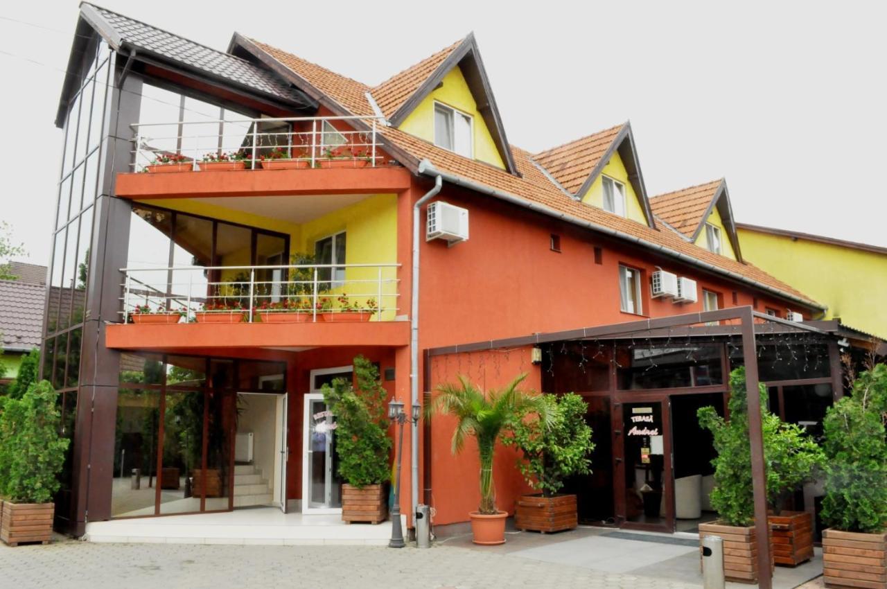Hotel Andrei กัมปิอา ตัวร์ซิ ภายนอก รูปภาพ