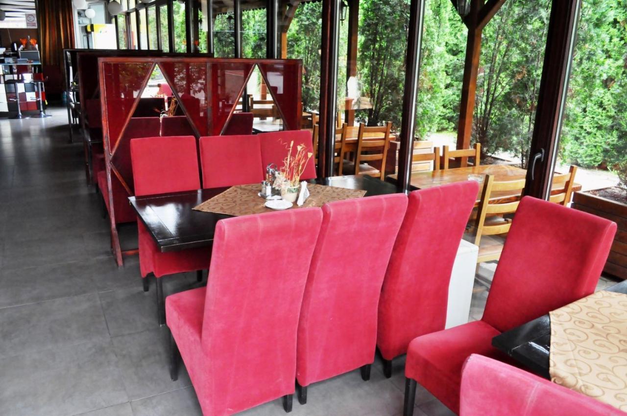 Hotel Andrei กัมปิอา ตัวร์ซิ ภายนอก รูปภาพ